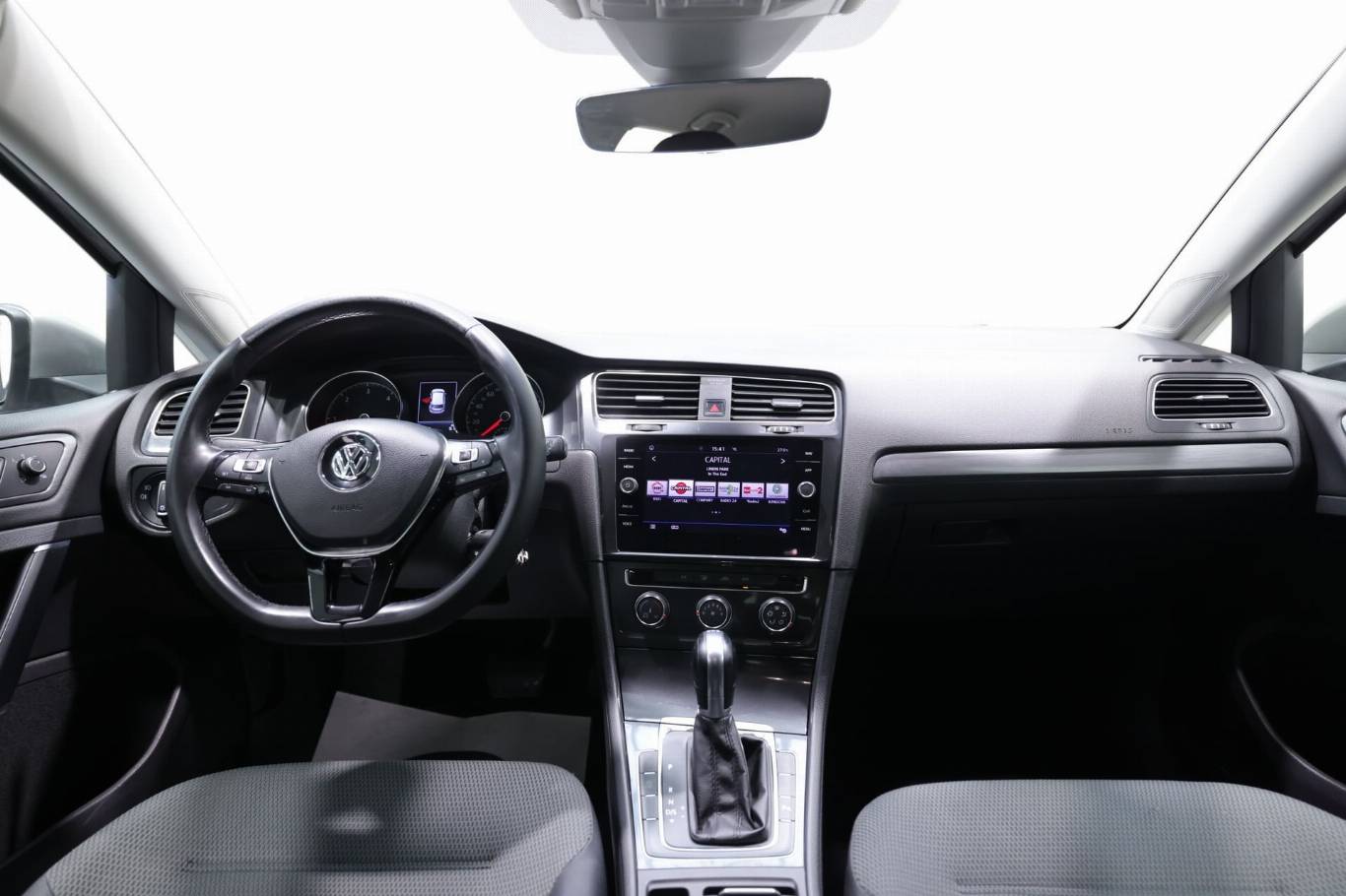 VOLKSWAGEN Golf 10