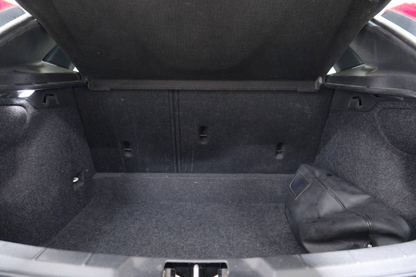 VOLVO V40 Cross Country 52