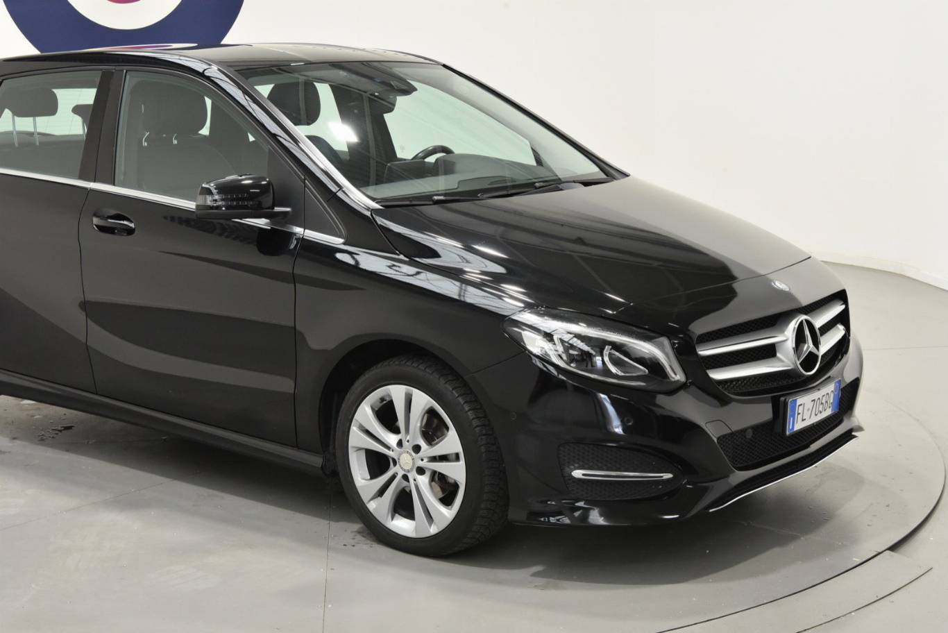 MERCEDES-BENZ B 180 16