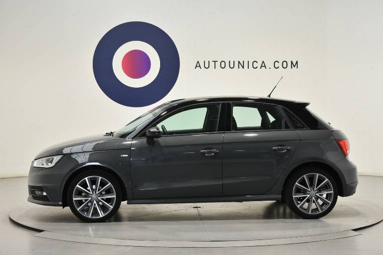 AUDI A1 32