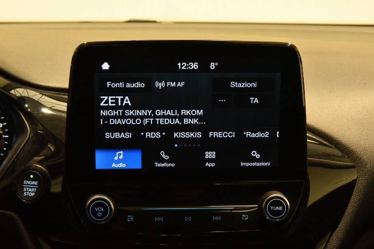 FORD Fiesta 24