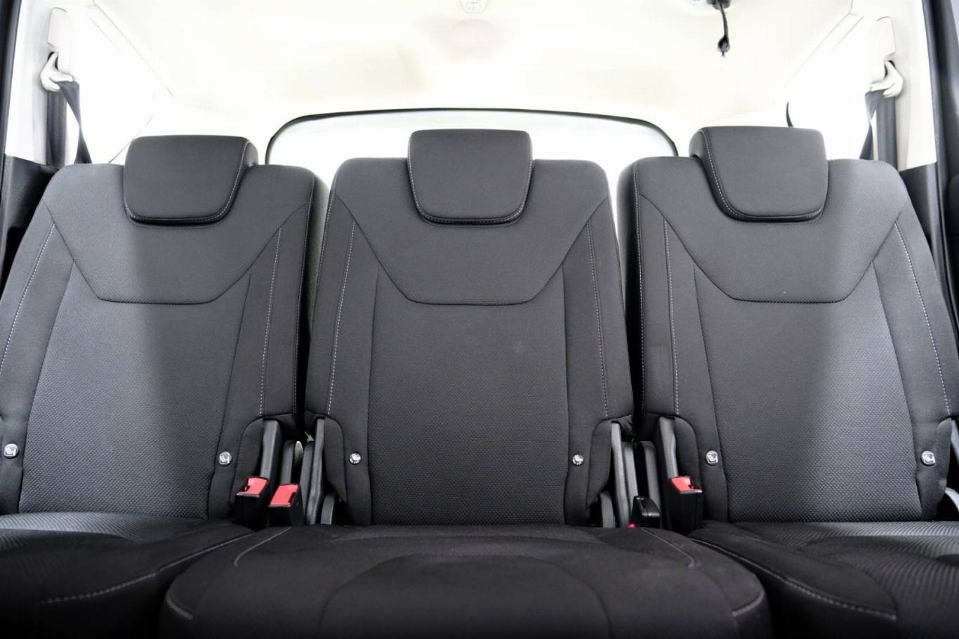 FORD S-Max 37
