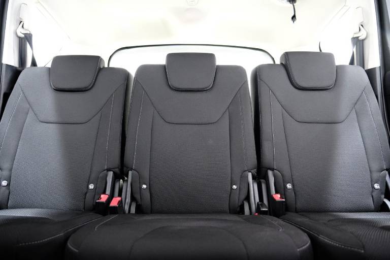 FORD S-Max 37