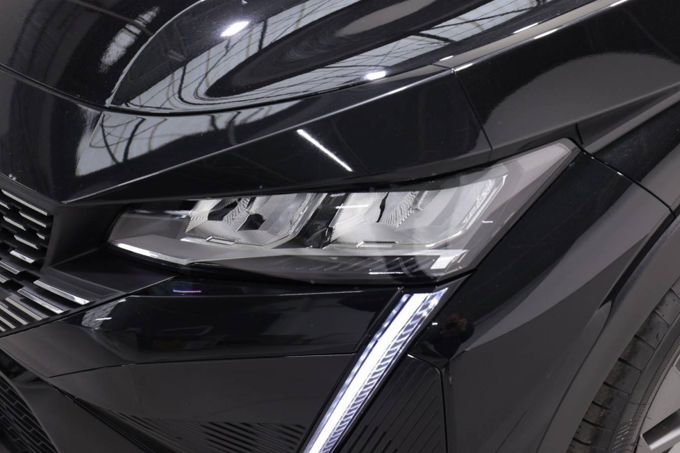 PEUGEOT 408 47