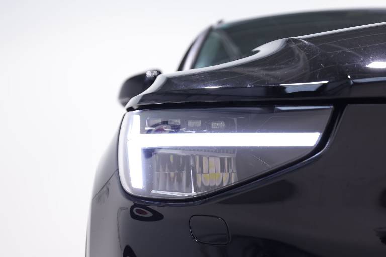 VOLVO XC40 12