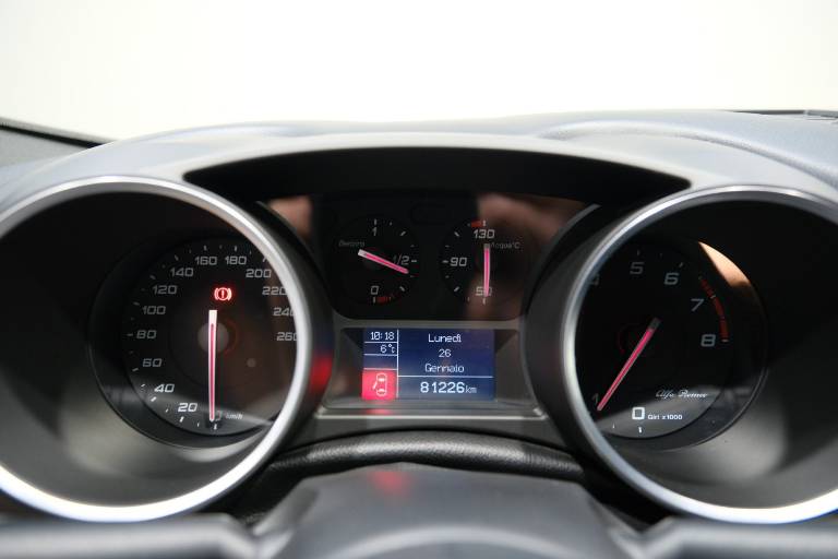 ALFA ROMEO Giulietta 8