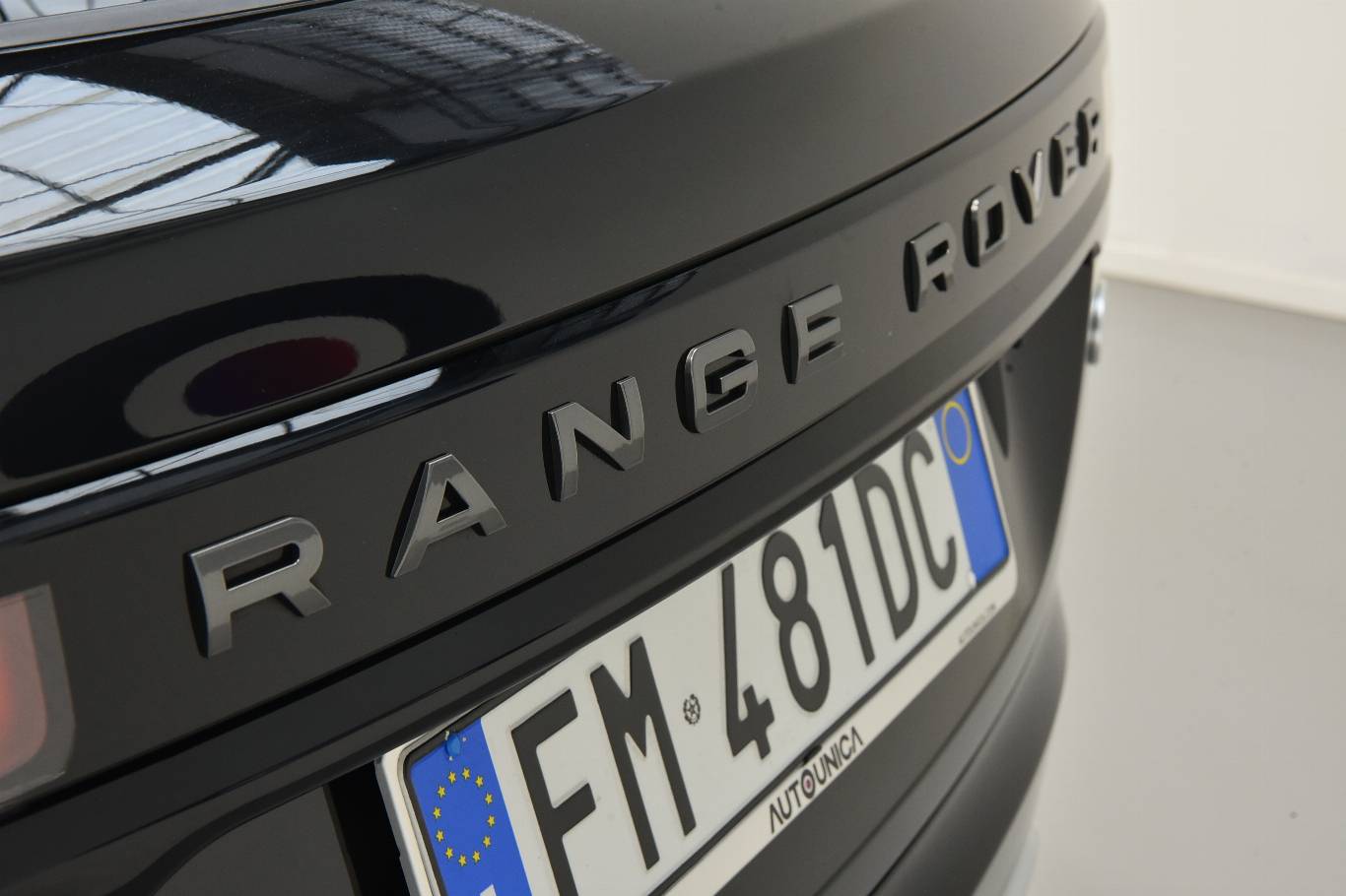 LAND ROVER Range Rover Velar 61