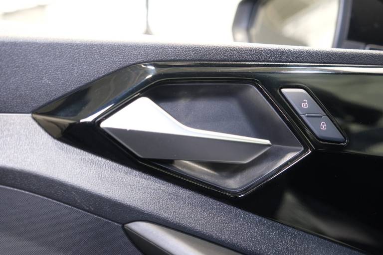 AUDI A1 37