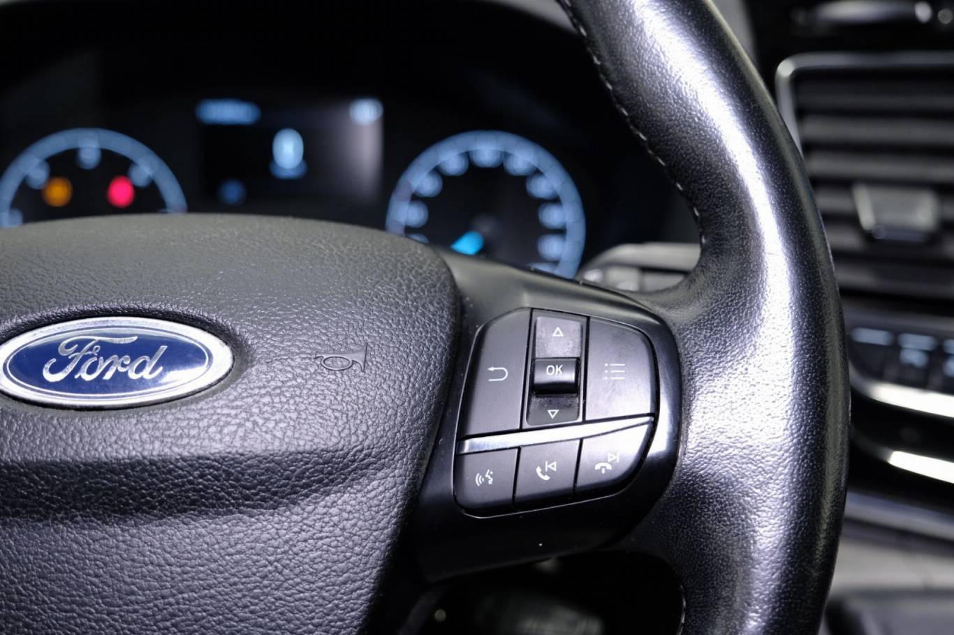 FORD Tourneo Custom 21