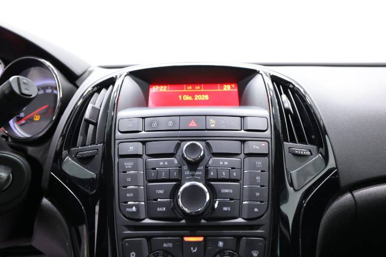 OPEL Astra 9