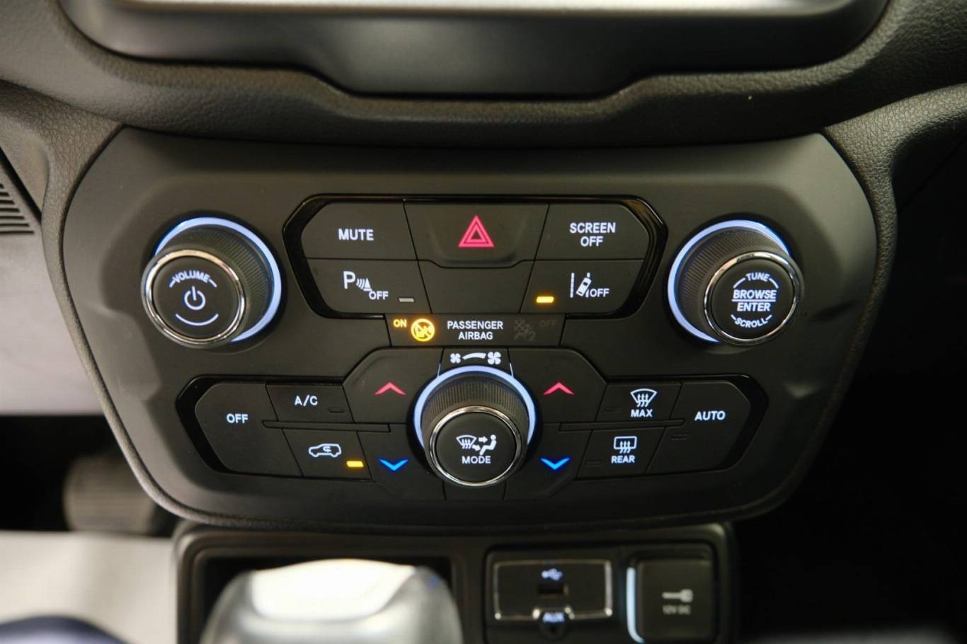 JEEP Renegade 29