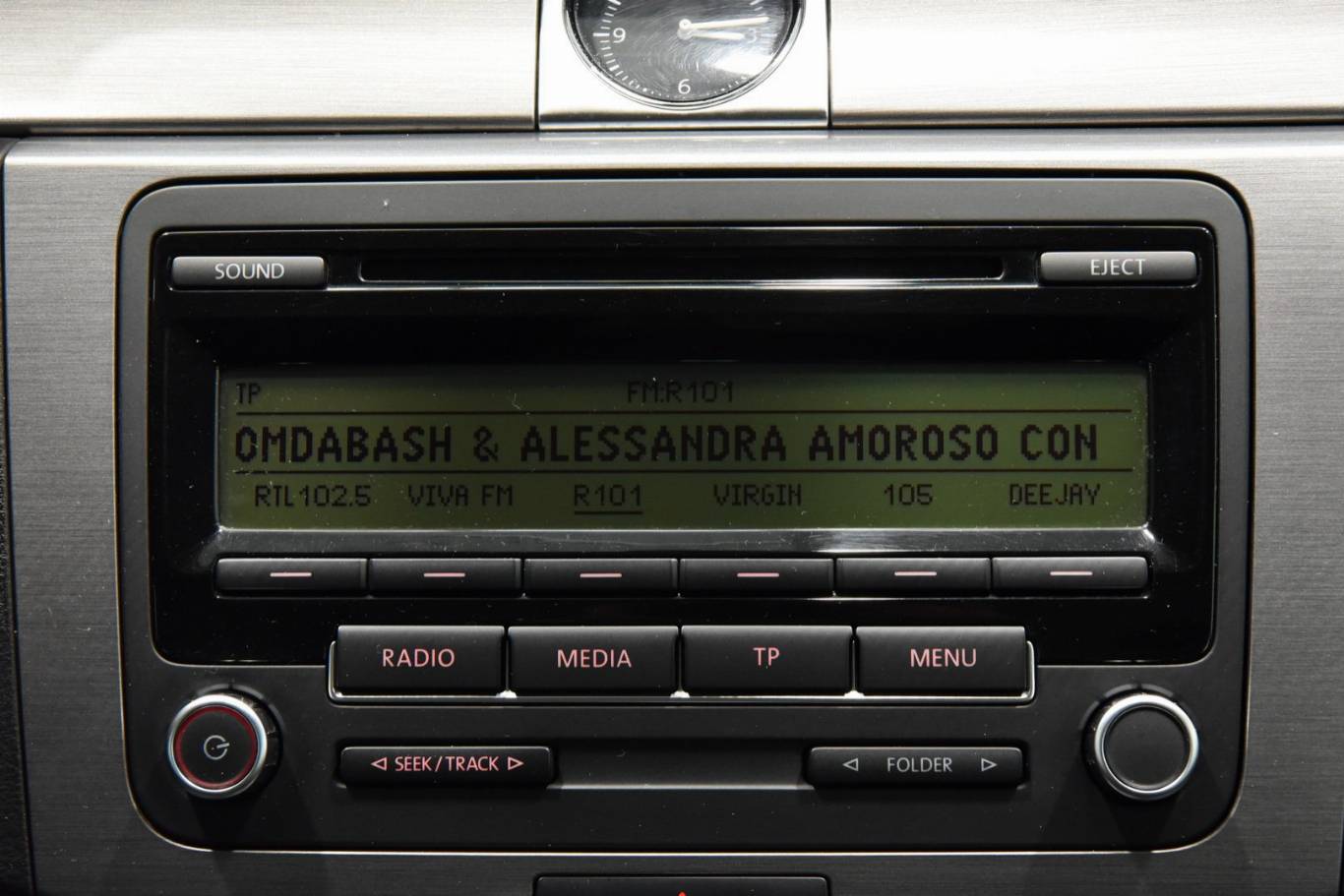 VOLKSWAGEN Passat 12