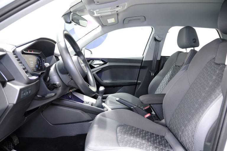 AUDI A1 19