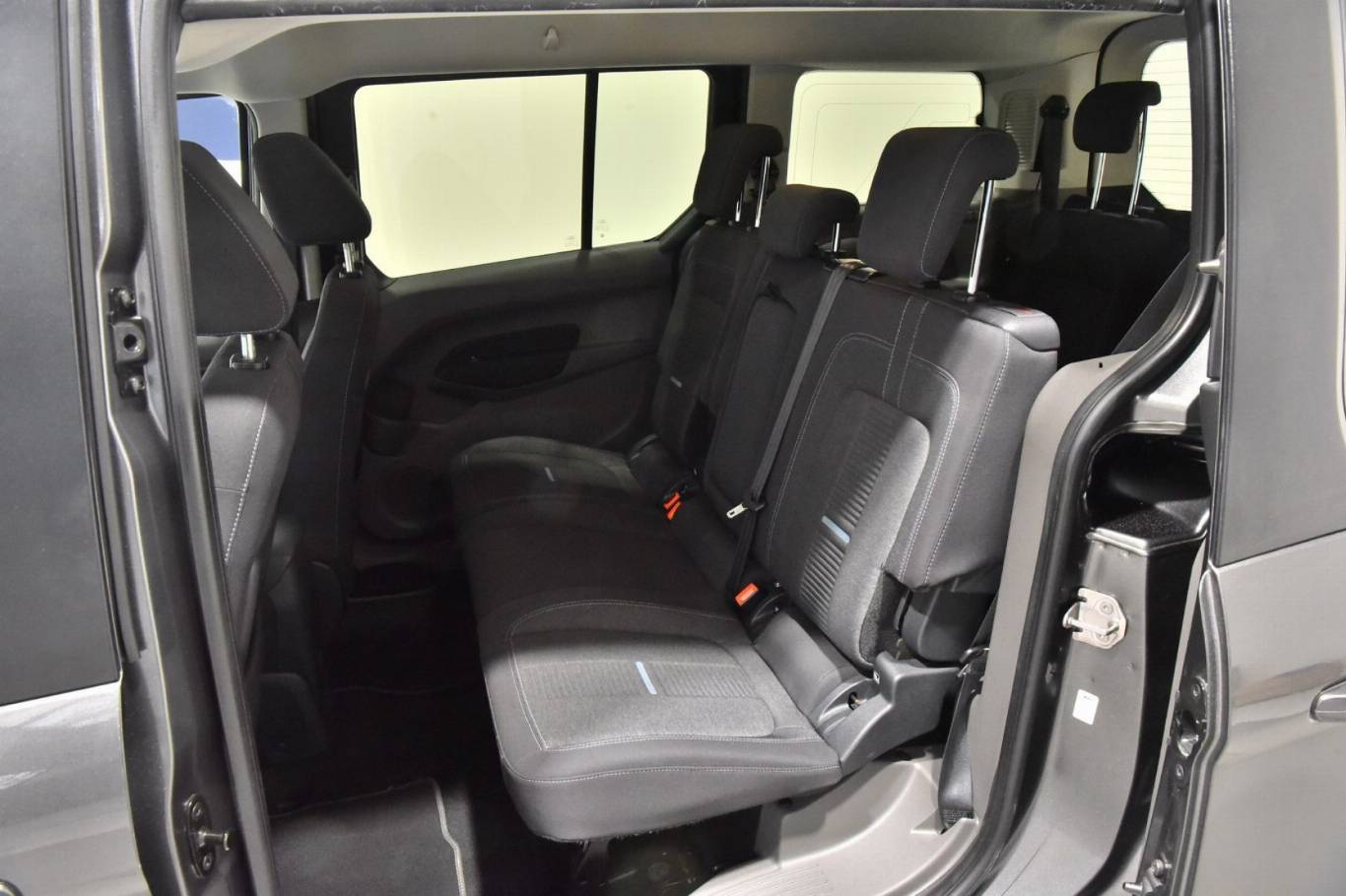 FORD Tourneo Connect 25