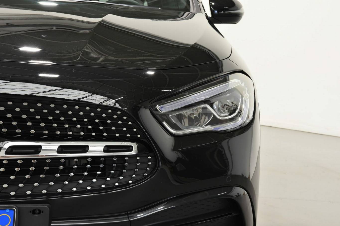 MERCEDES-BENZ GLA 200 7