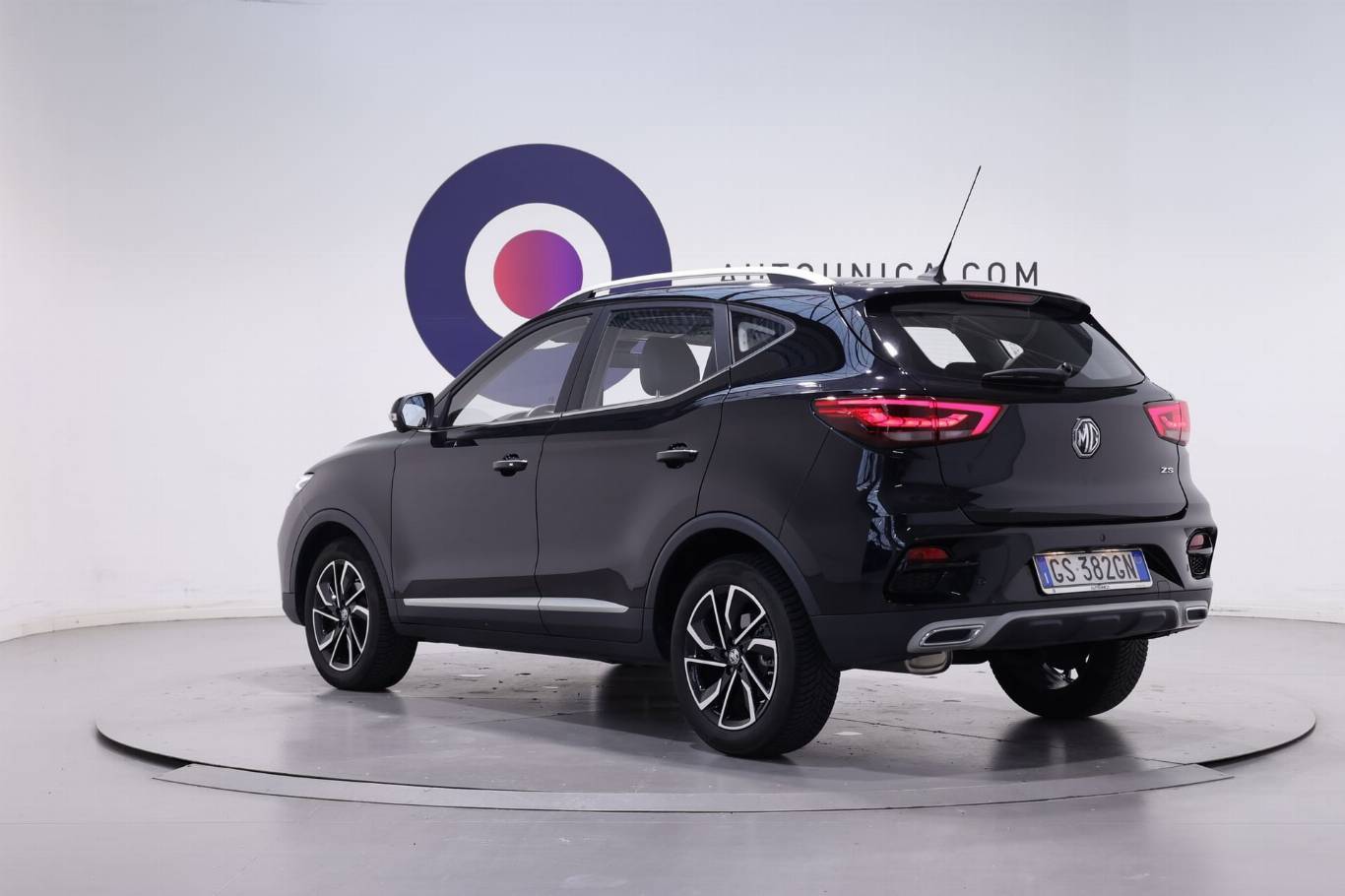 MG ZS 16