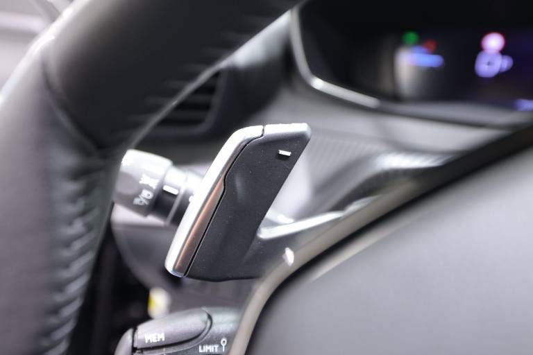 PEUGEOT 2008 22