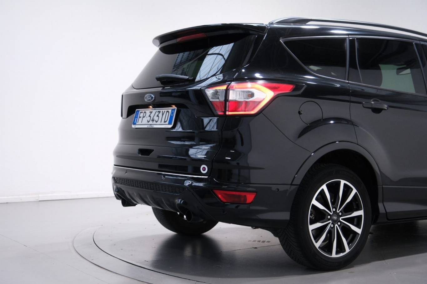 FORD Kuga 51
