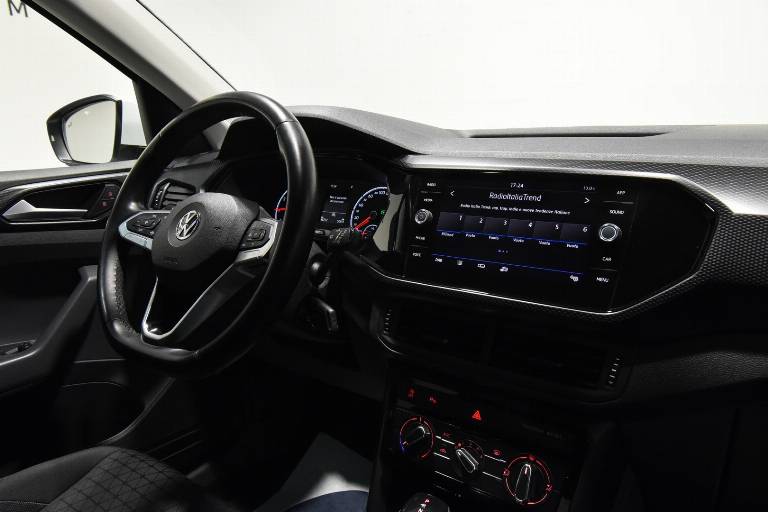 VOLKSWAGEN T-Cross 28