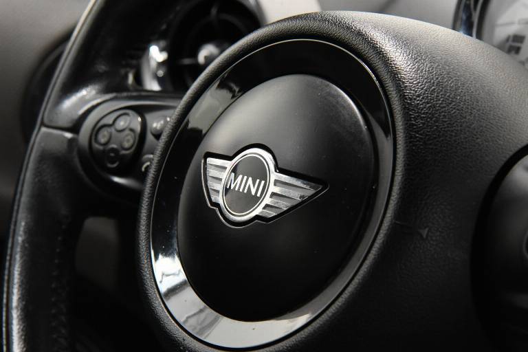 MINI Countryman 23