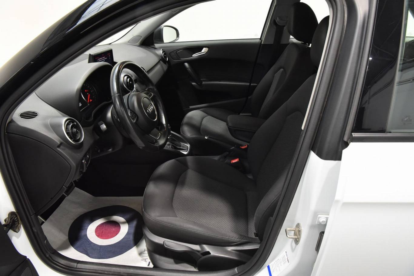 AUDI A1 4