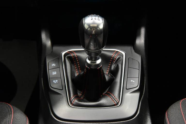 FORD Focus 10