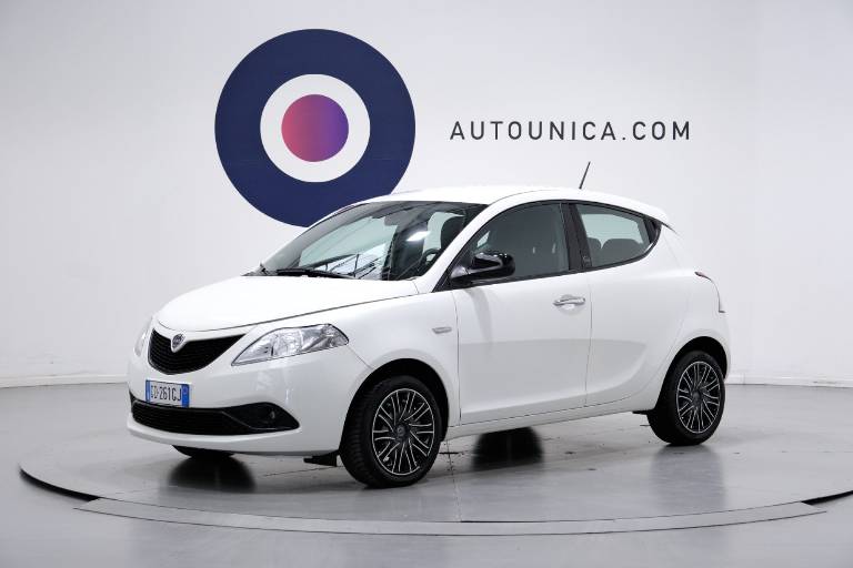 LANCIA Ypsilon 1