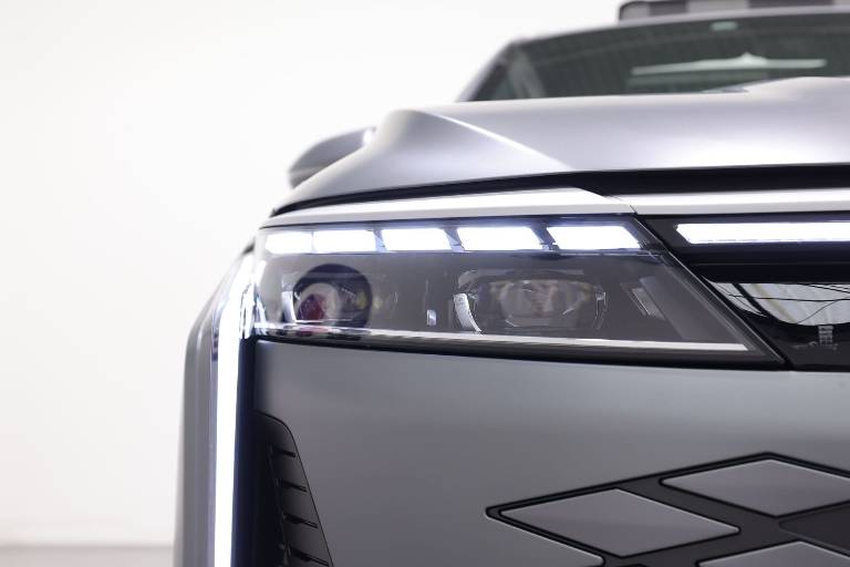 OMODA Omoda 9 Superhybrid 12
