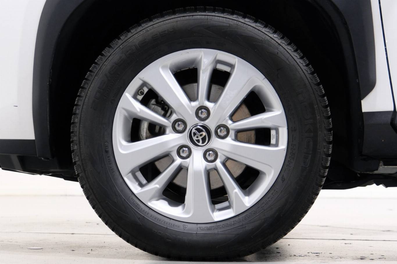 TOYOTA Yaris Cross 14