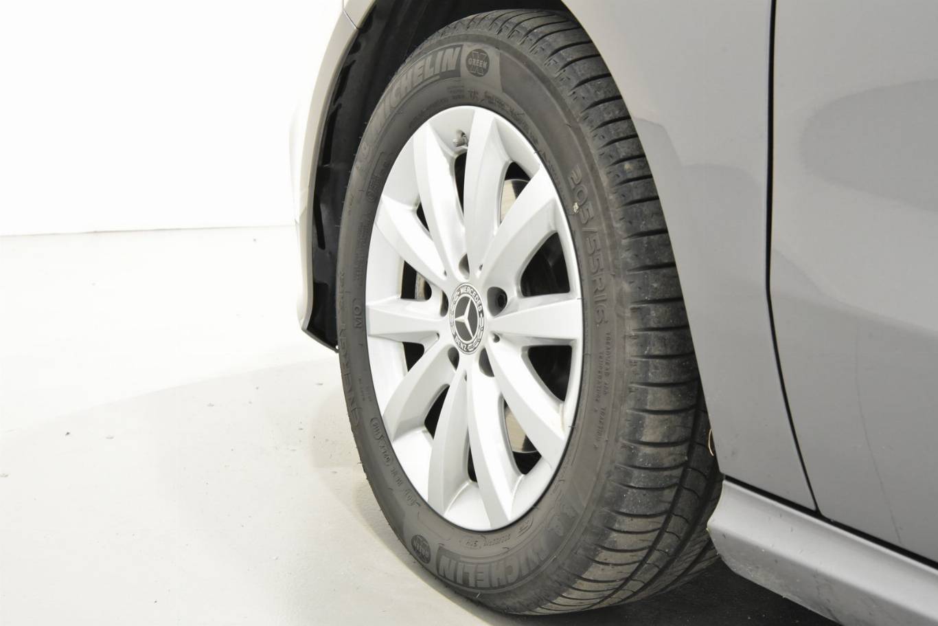 MERCEDES-BENZ A 160 7