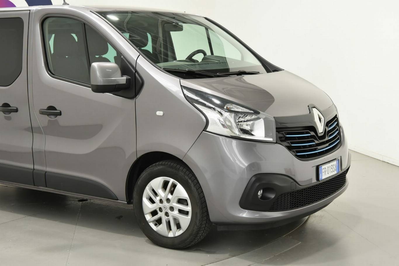 RENAULT Trafic 24