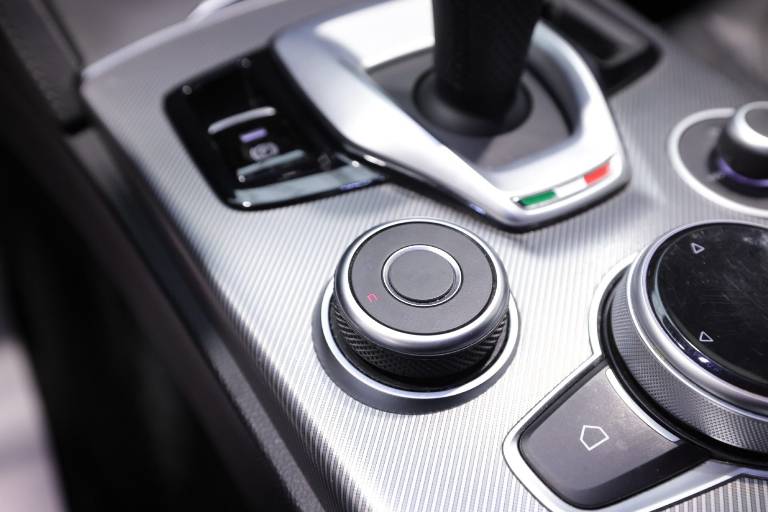 ALFA ROMEO Stelvio 29