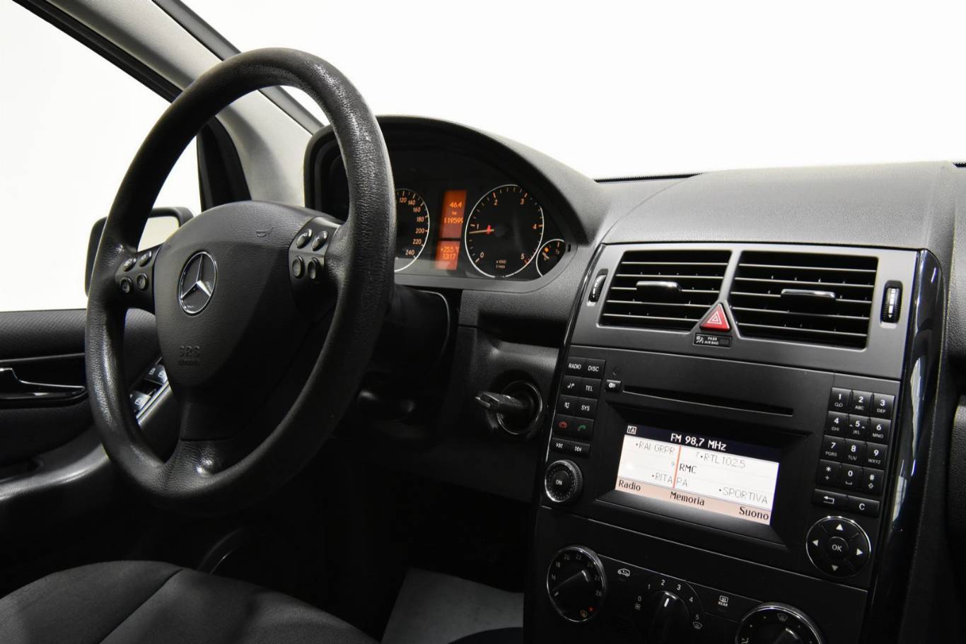 MERCEDES-BENZ A 160 27