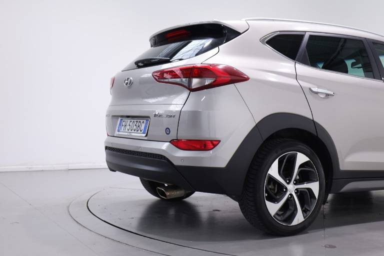 HYUNDAI Tucson 44