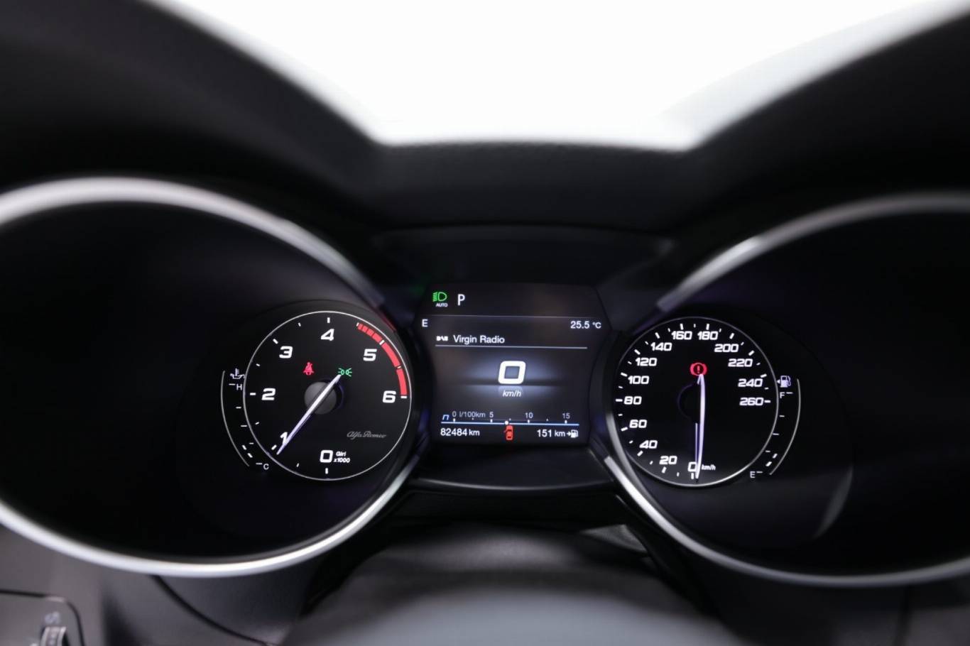 ALFA ROMEO Stelvio 8