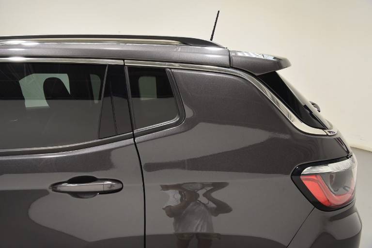 JEEP Compass 39