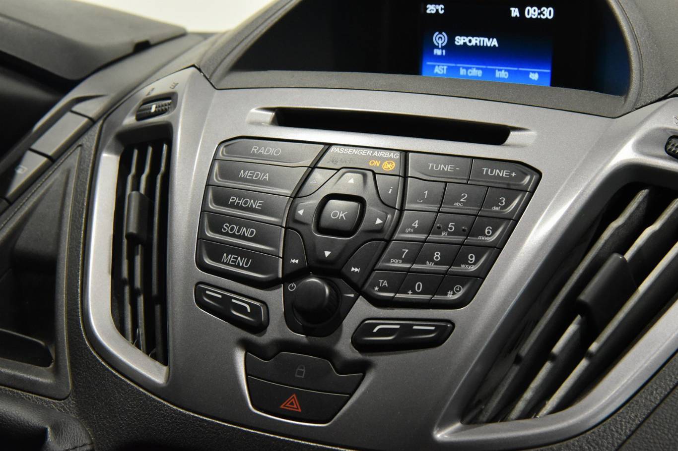 FORD Tourneo Custom 42