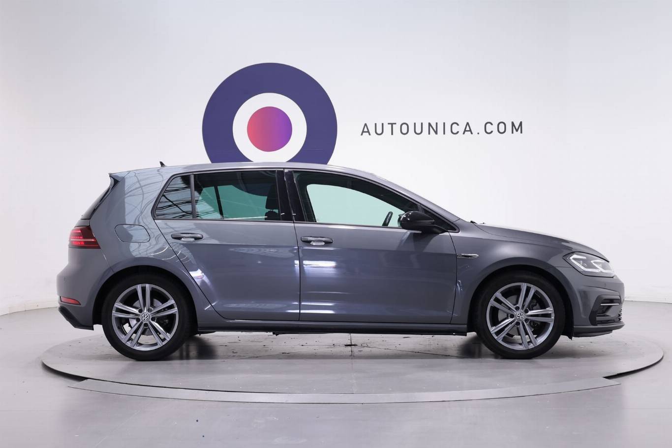 VOLKSWAGEN Golf 4