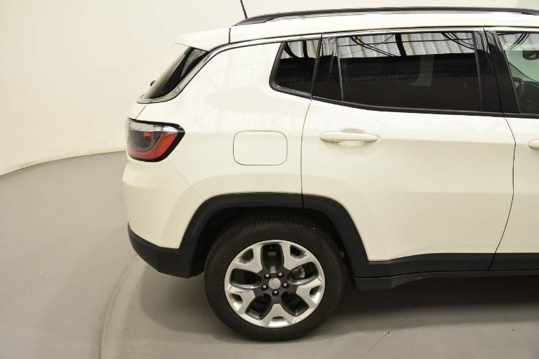 JEEP Compass 47