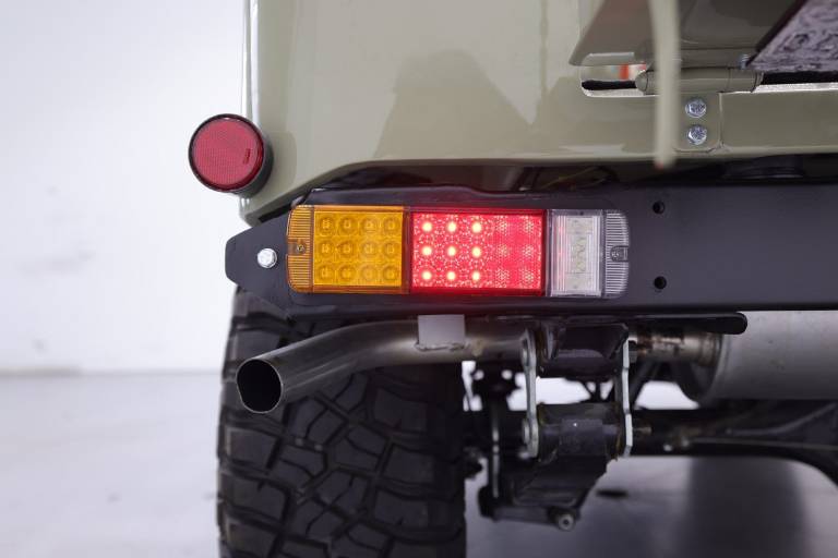 TOYOTA Land Cruiser 28