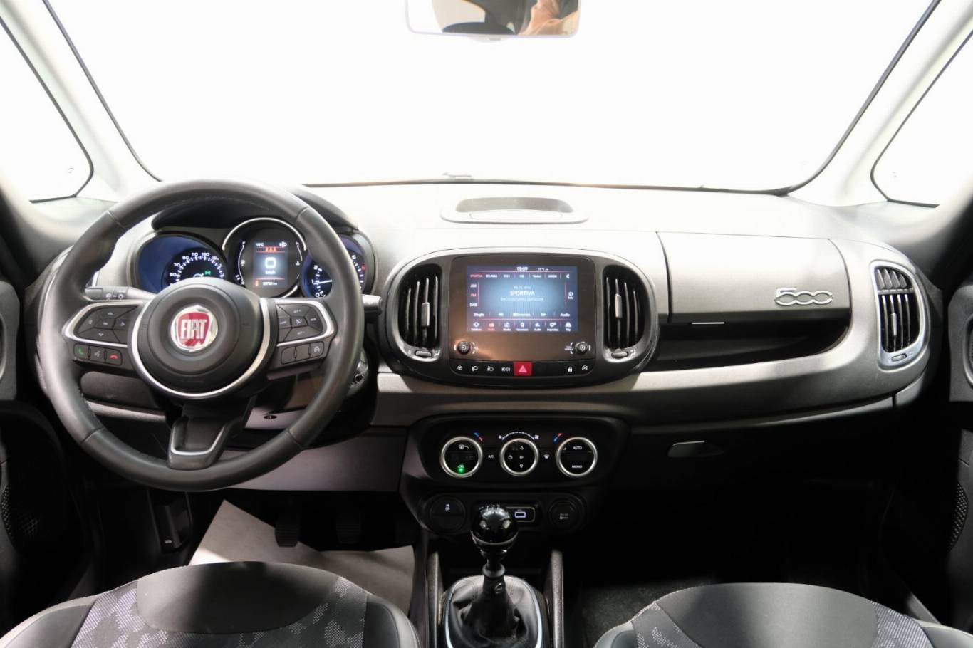 FIAT 500L 10