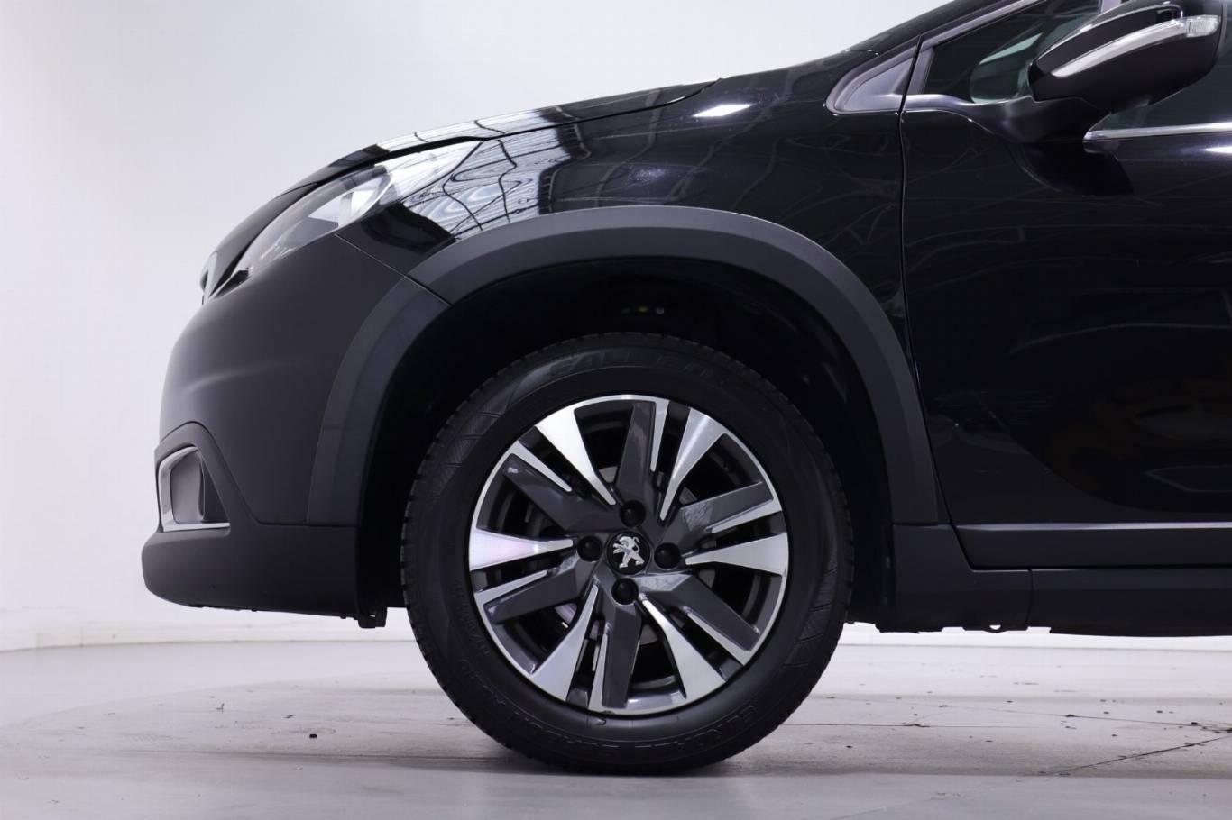 PEUGEOT 2008 13