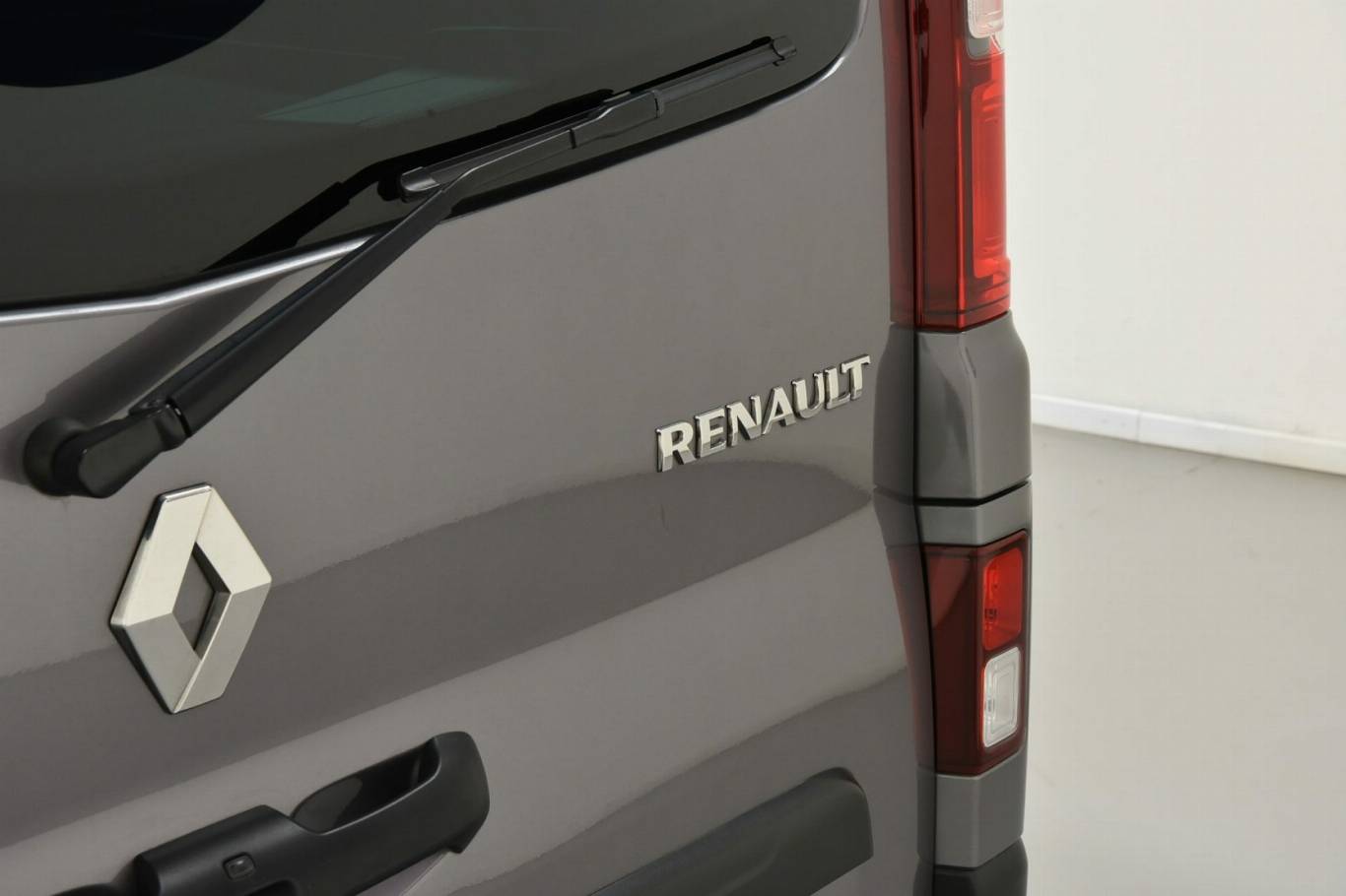 RENAULT Trafic 46