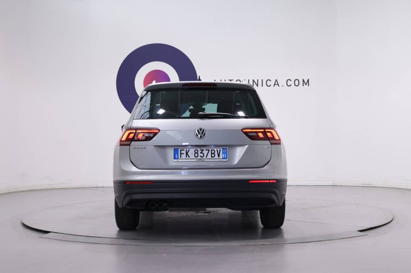 VOLKSWAGEN Tiguan 15