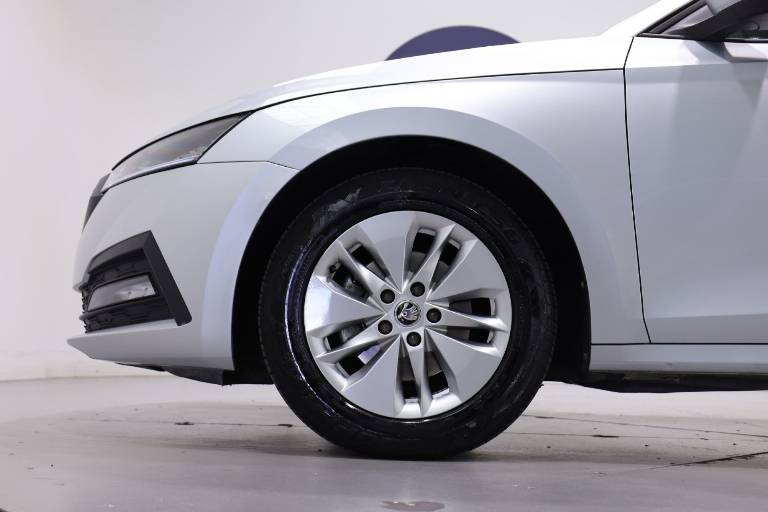 SKODA Octavia 18