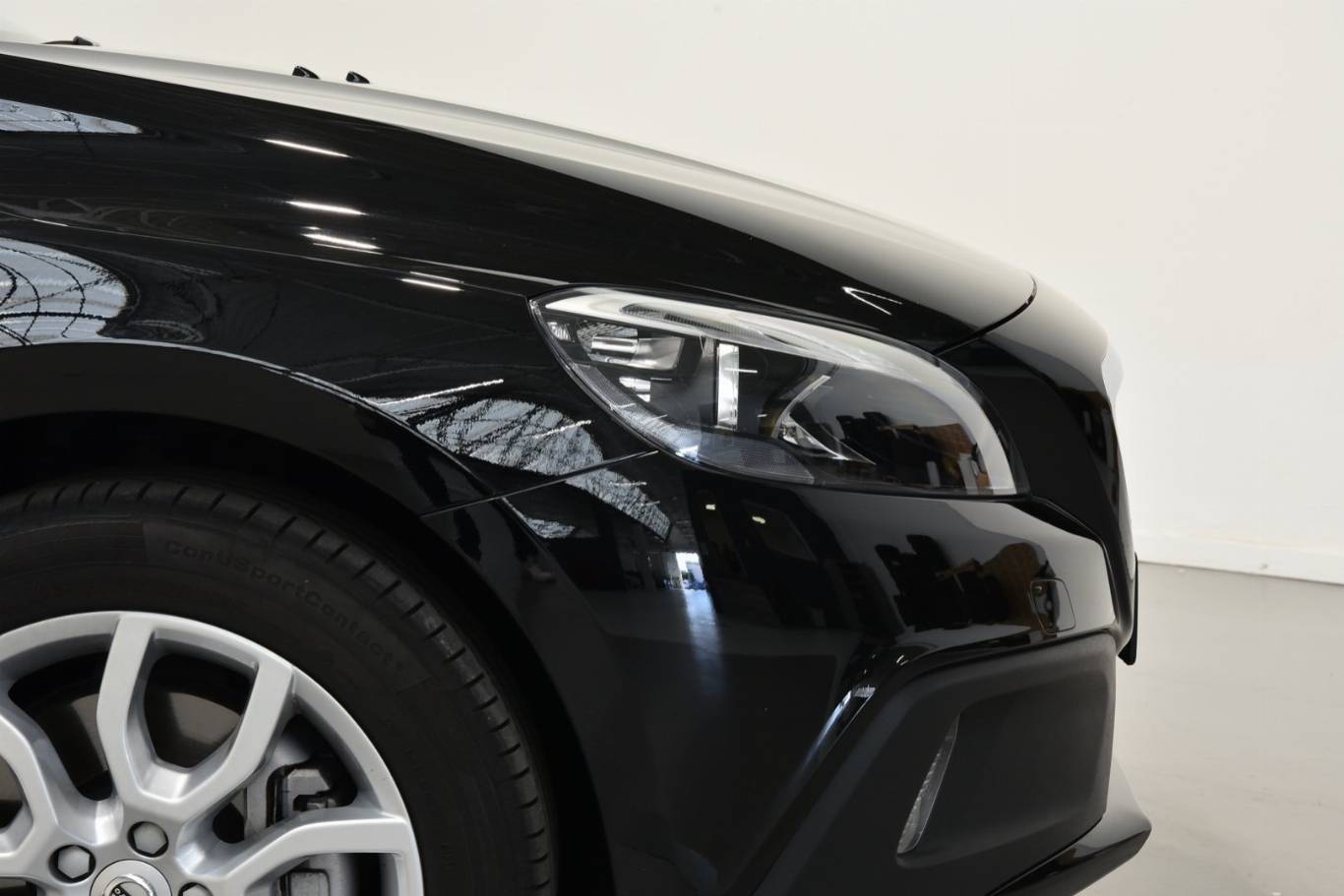 VOLVO V40 Cross Country 37