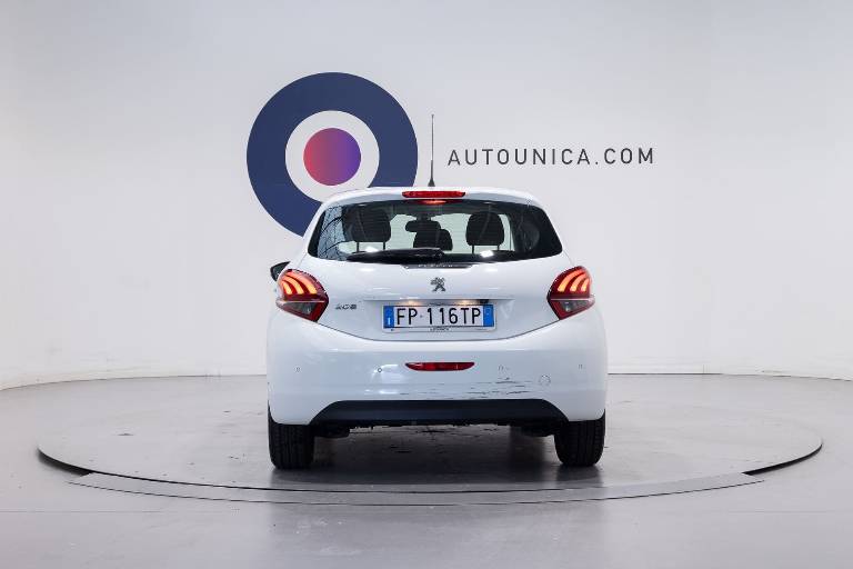 PEUGEOT 208 14