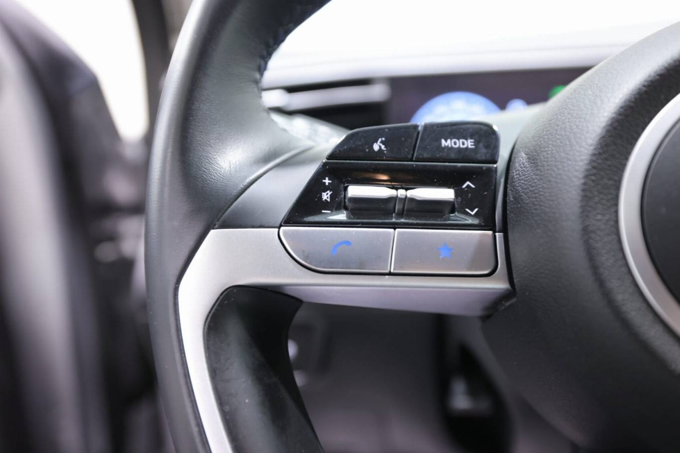 HYUNDAI Tucson 19