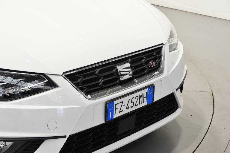 SEAT Ibiza 40