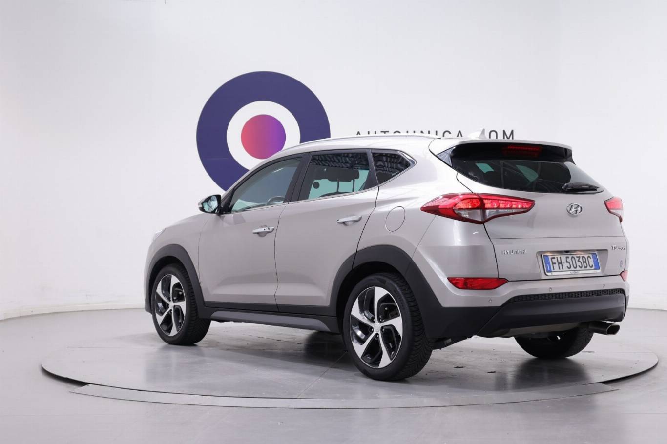 HYUNDAI Tucson 16